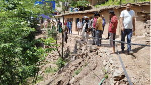 5 families shifted as houses get cracks