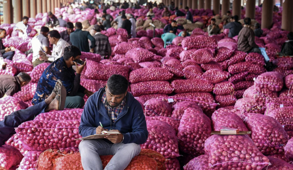 EC nod taken before lifting ban on onion exports: Govt sources