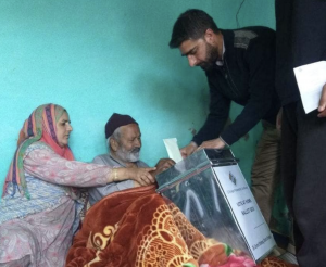 Centenarian cast first home vote in Srinagar