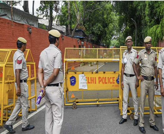 Four hospitals in Delhi receive bomb threat via email