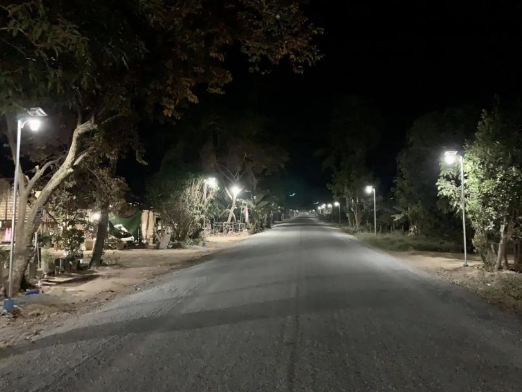 Army illuminates border village with solar lights in Poonch