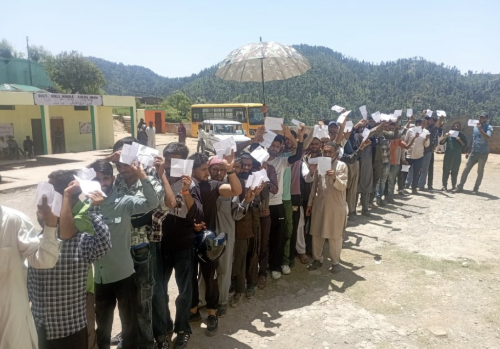 Anantnag-Rajouri PC Records 51.88% Voter Turnout Till 5 PM