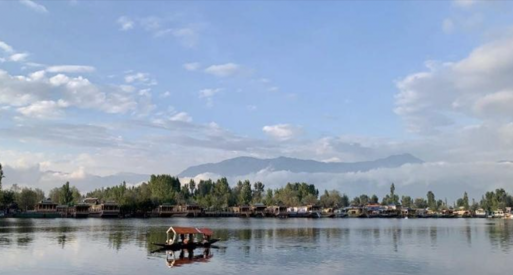 Night temperature hovers above normal amid heatwave forecast in J&K