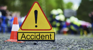 One Dead, 15 Injured In Road Accident In Pampore