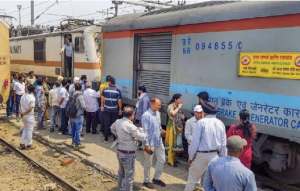 Train engine derails at Jammu railway station