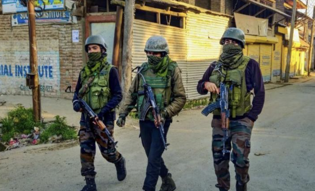 Encounter breaks out between terrorists, security forces in Pulwama