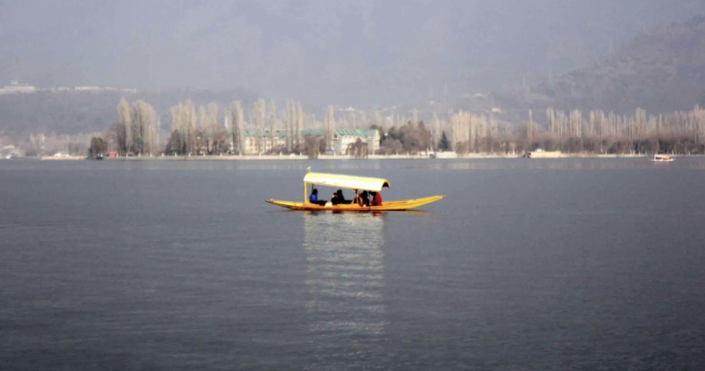 Night Temp Rises Amid Forecast For Very Light Rains In J&K