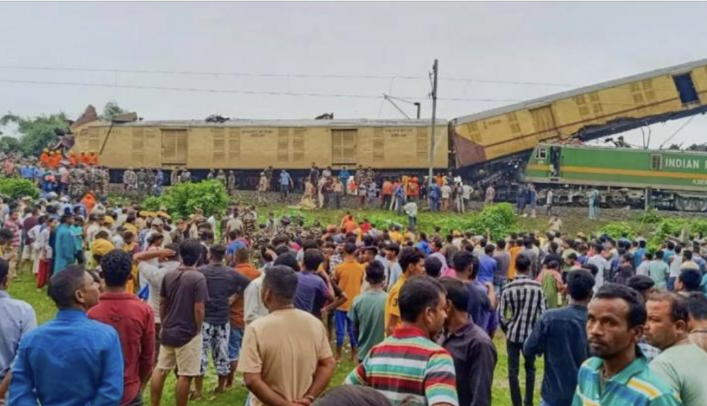 15 dead, 60 injured as goods train rams into Kanchanjunga Express in West Bengal