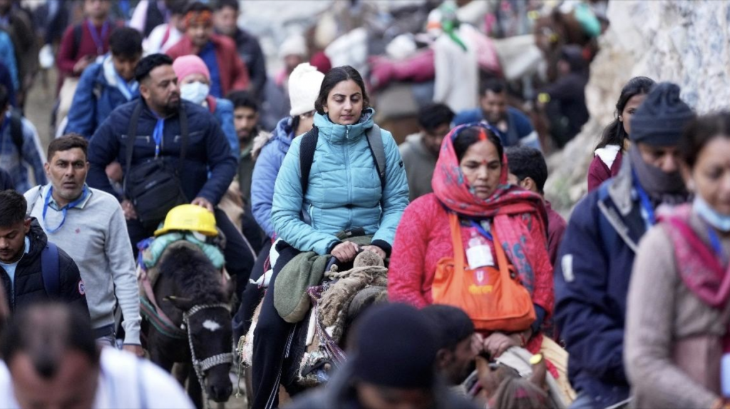 Over 5,800 Pilgrims Leave Jammu For Amarnath Yatra