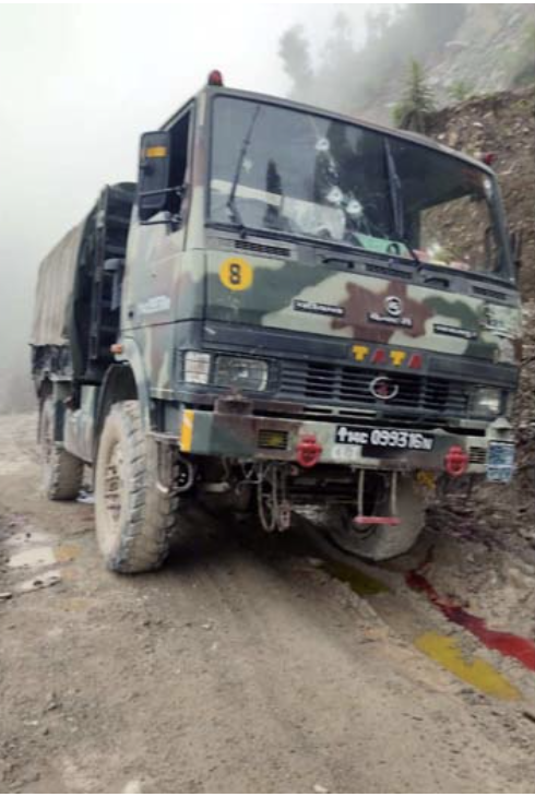 5 soldiers killed, 5 injured as terrorists attack Army vehicles in Kathua