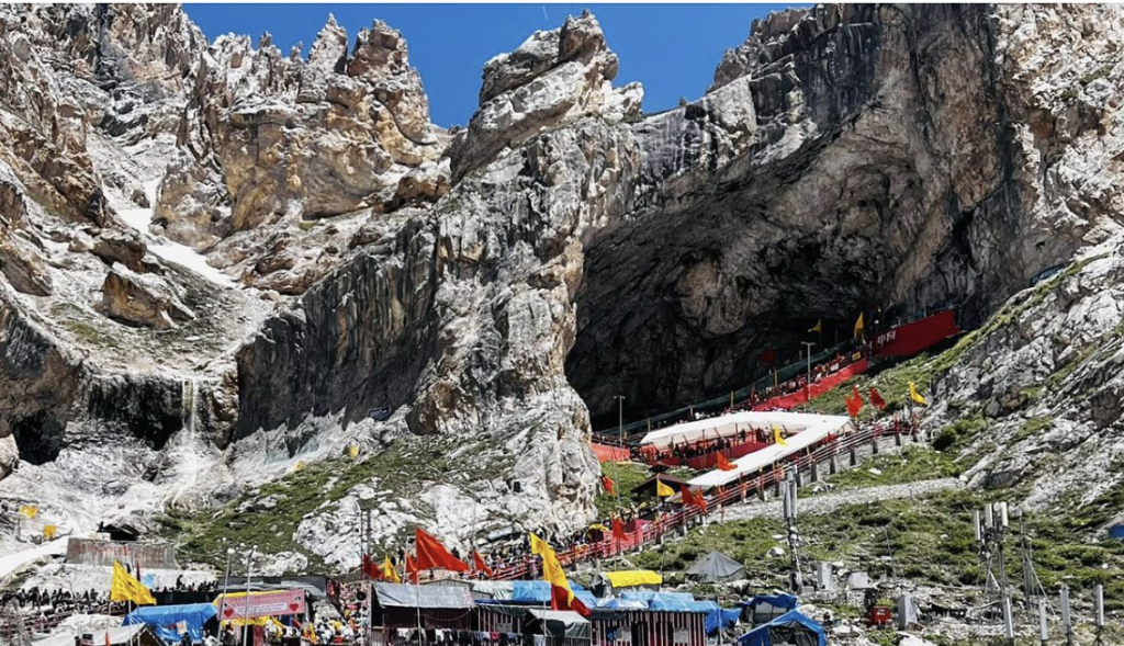 Over 4,400 Devotees Leave Jammu For Amarnath Yatra