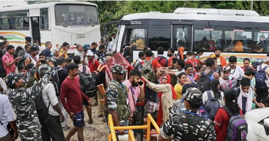 Over 4,800 pilgrims leave Jammu base camp to join Amarnath Yatra