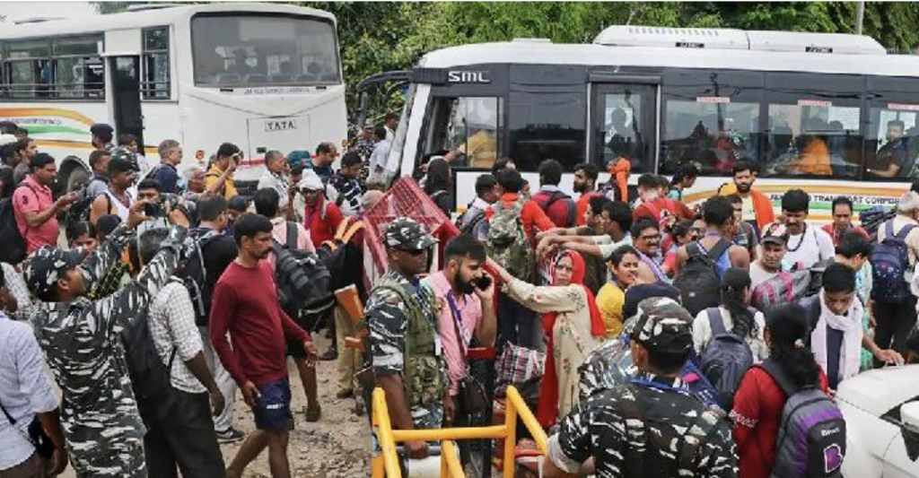 Over 4,100 pilgrim leave Jammu base camp to join Amarnath Yatra