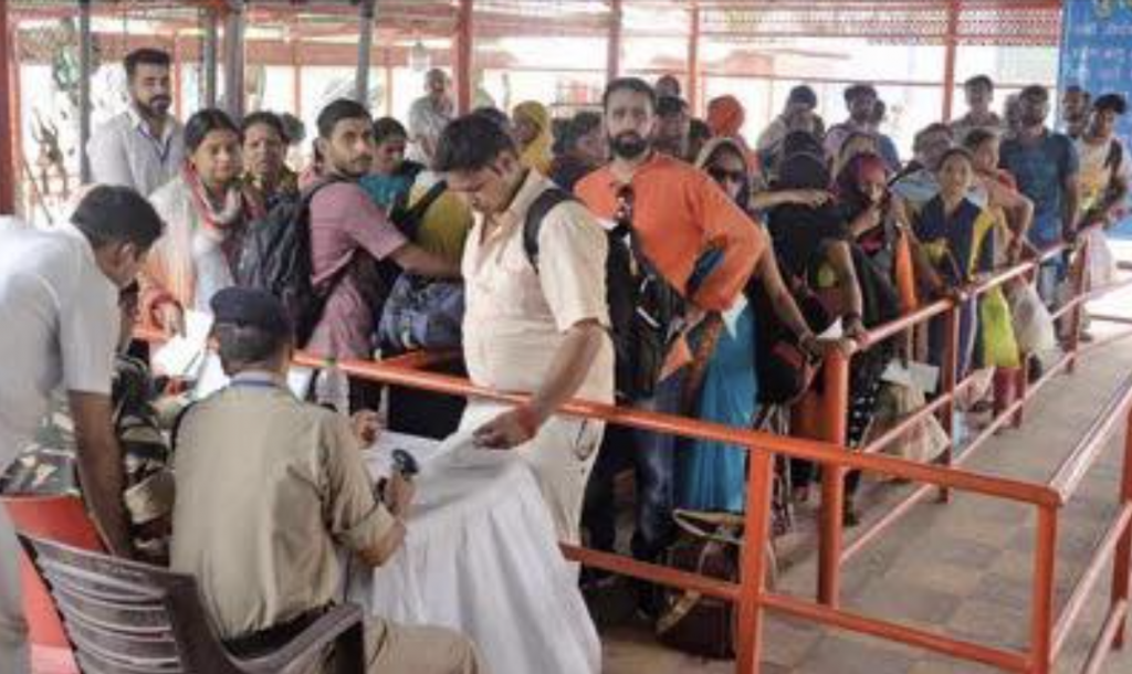 Over 3.5 lakh devotees perform Amarnath Yatra in 19 days