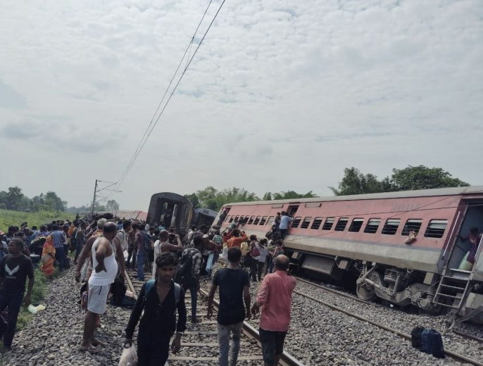 Chandigarh-Dibrugarh Express Derails Near Gonda In Uttar Pradesh, Four Killed