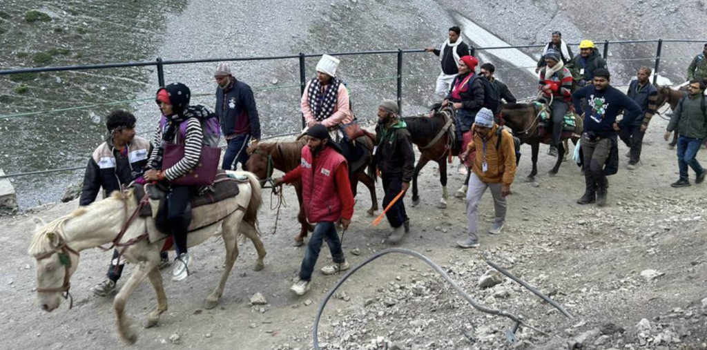 Over 1,800 Pilgrims Leave Jammu Base Camp For Amarnath Yatra