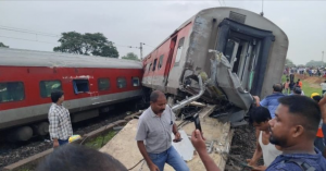 18 coaches of Mumbai-bound passenger train derail in Jharkhand, 2 dead