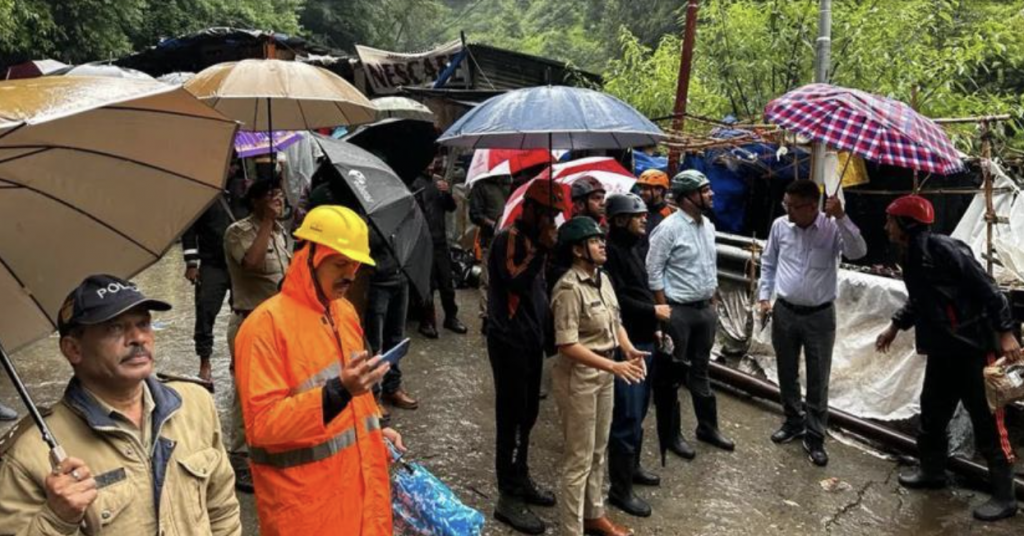 Over 700 people stranded on Kedarnath route evacuated, rescue operation underway