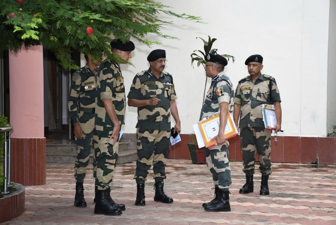 BSF Special DG Reviews Security Situation Along IB In Jammu