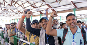 Another batch of pilgrims leaves for Amarnath Yatra from Srinagar