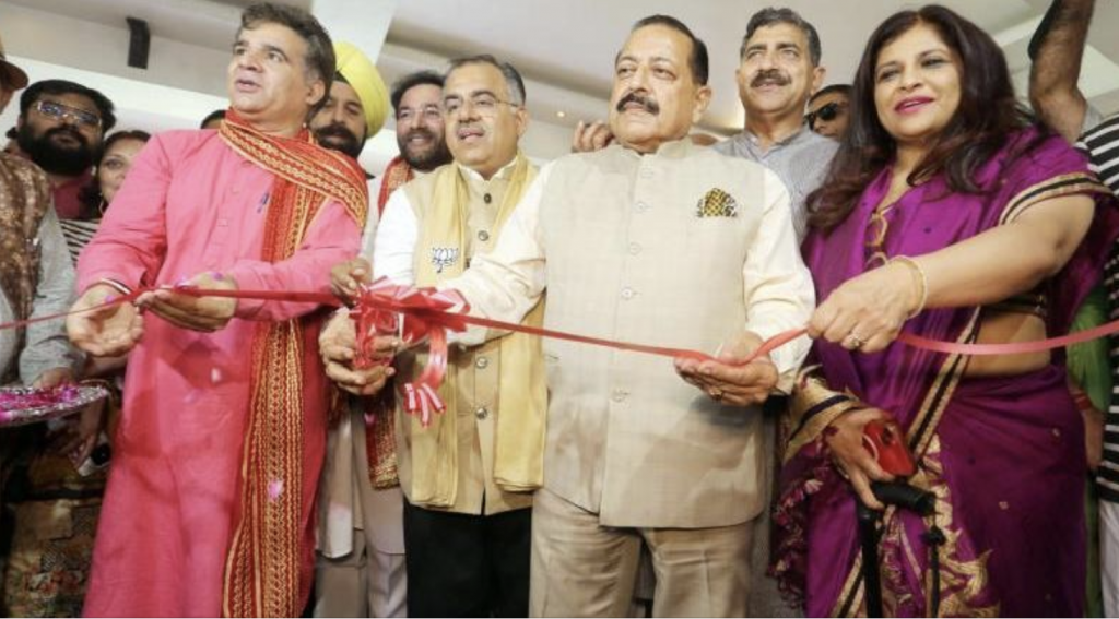 Reddy, Chugh, Dr. Jitendra, Raina Inaugurate Media War Room in Jammu