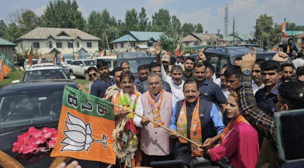 “Congress has played havoc in region for more than 70 years”: Tarun Chugh after Rahul Gandhi visited J&K