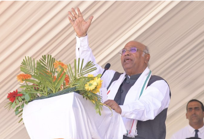 Assembly Polls | Kharge Announces Five Guarantees For People Of Jammu And Kashmir