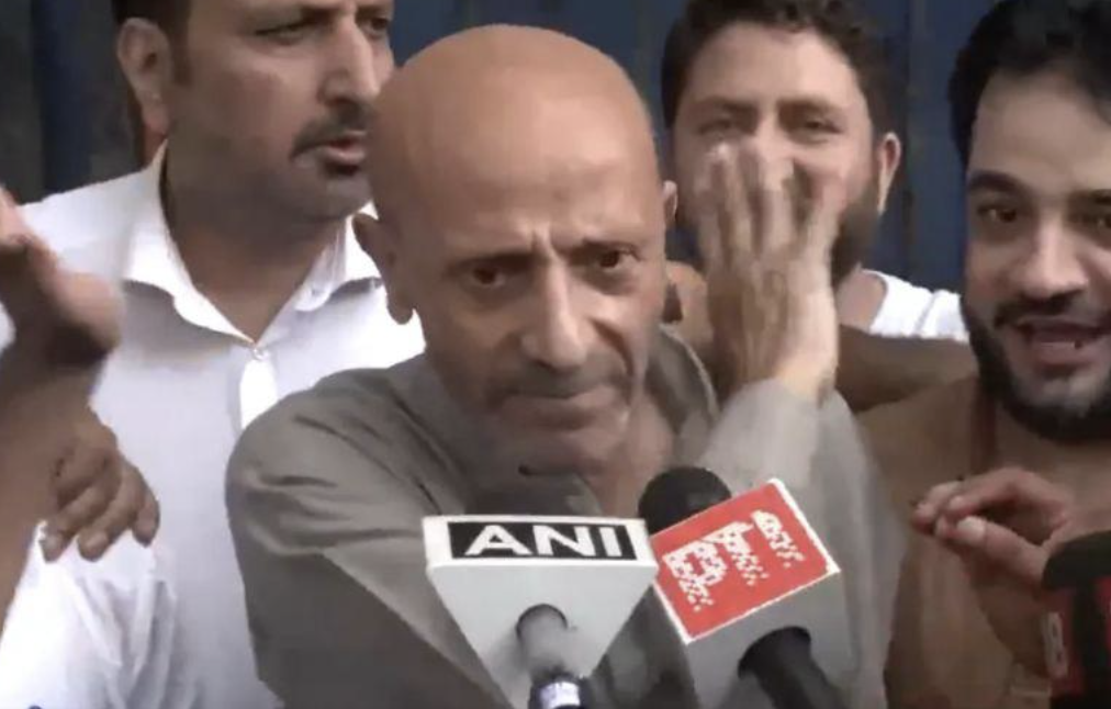 My fight is bigger than what Omar Abdullah says: Er Rashid as he is released from Tihar