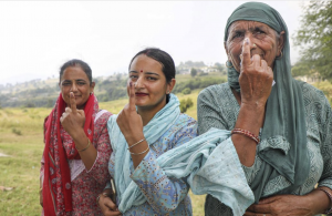 26 assembly constituencies records 54 % polling till 5:00 pm