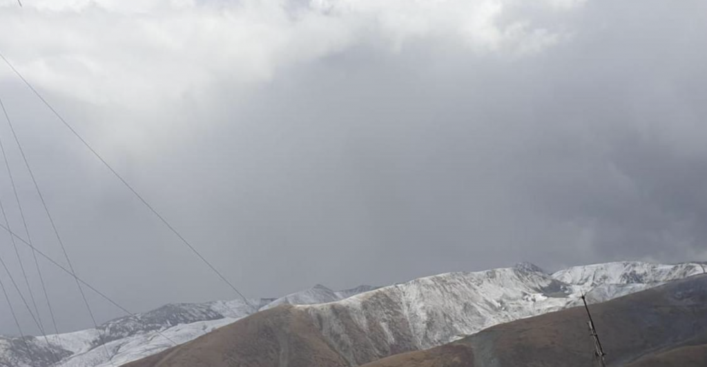 Gulmarg’s Affarwat Receives Season’s 1st Snowfall, Rains Lash J&K Parts