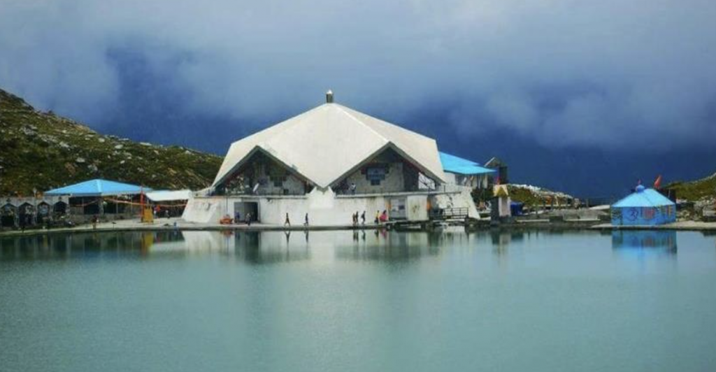 Hemkund Sahib doors closed for winters