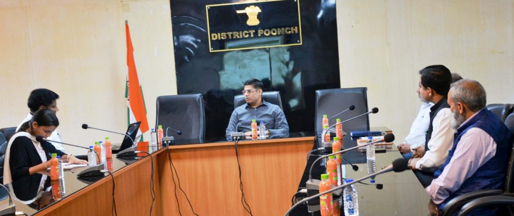 DC Poonch reviews management of Vidhyalas