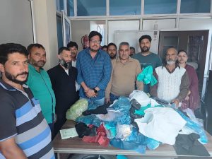 MC team seizes 17 kg banned polythene at Bhaderwah