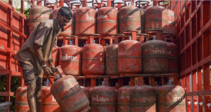 Jet fuel Sees 3.3% Hike; Commercial LPG Rates Rise By ₹62