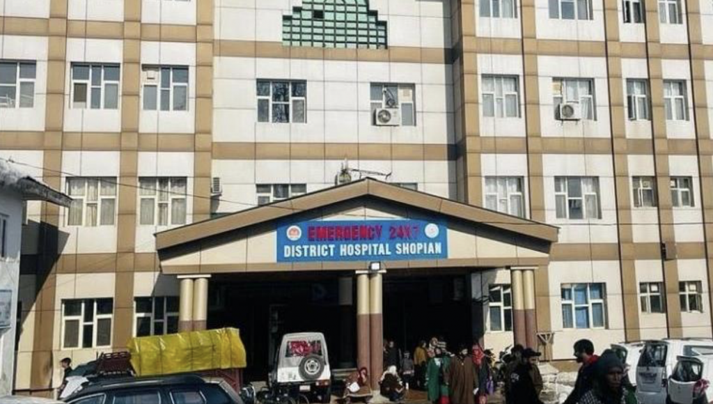 Over 90 pc employees found absent from work at Shopian District Hospital, explanation sought