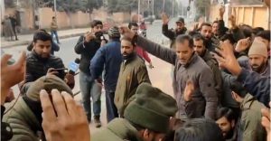 Wildlife Casual Labourers Stage Protest Outside CM’s House In Srinagar