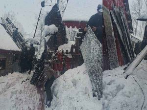 Village In Bandipora Hit By Snow Avalanche, No Casualties Reported