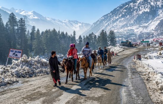 Kashmir Received 13% Of Total Tourist Footfall In J&K From 2021-24