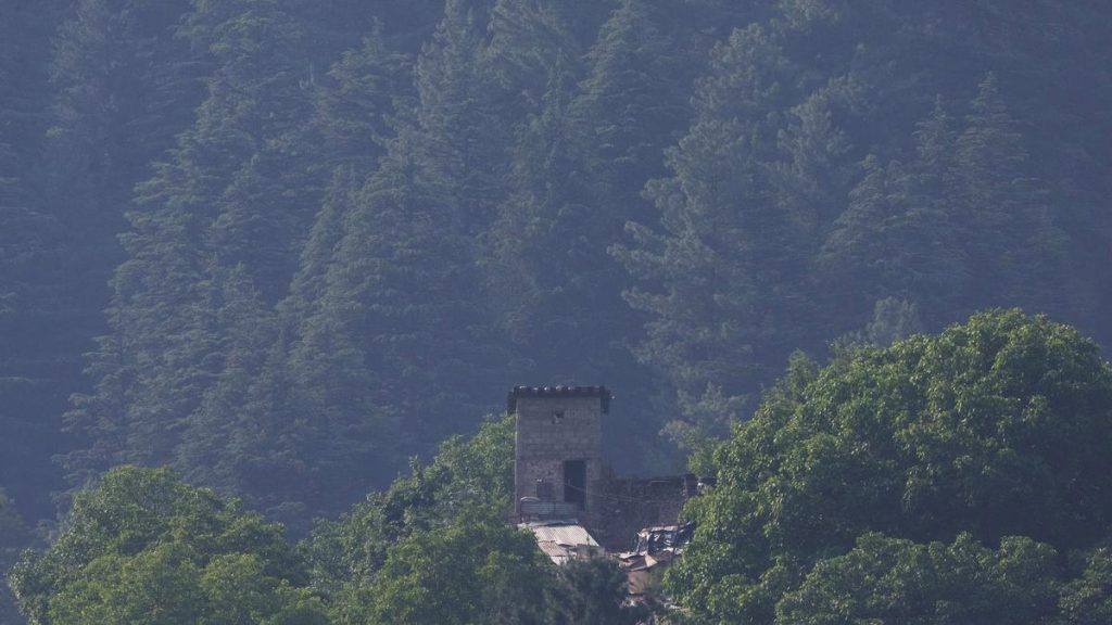 Pak Troops Resort To Unprovoked Firing In 8 Forward Sectors Along LoC In J&K