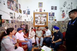 Rahul Meets Victims Of Pak Shelling In Poonch, Pledges To Raise Their Issue At National Level
