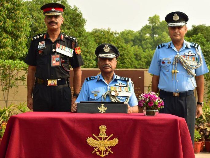 Air Marshal Ashutosh Dixit receives Tri-Service Guard of Honour as he assumes Chief of Integrated Defence Staff role