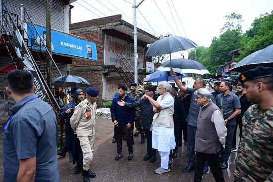 LG Sinha Visits Uri Sector To Assess Damage Caused By Pakistani Shelling