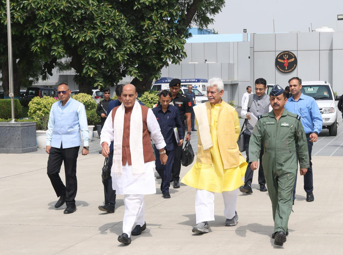 Rajnath Singh Reaches Srinagar, To Review Security Situation In J&K