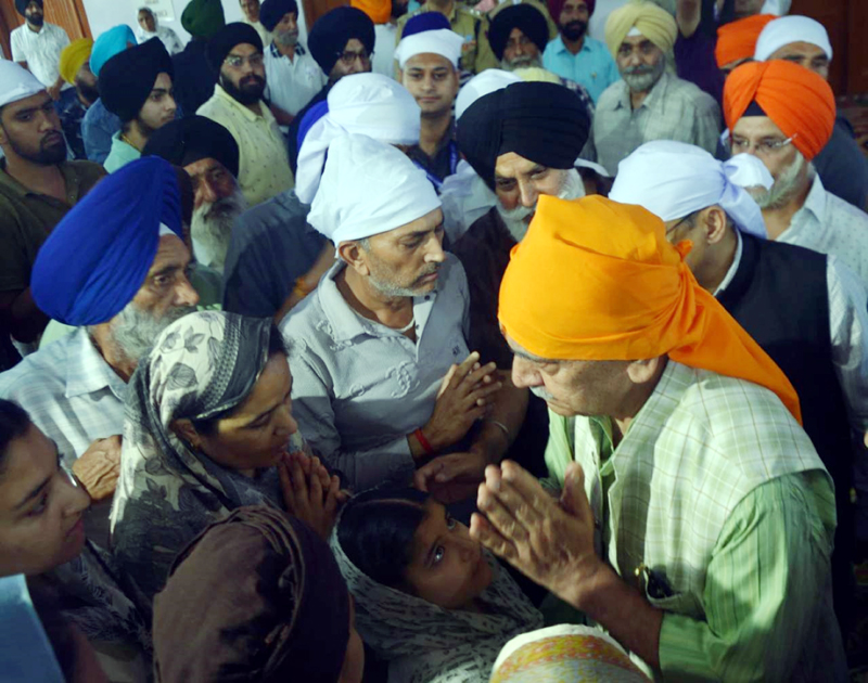 LG announces Govt job for one family member of those killed in Pak shelling