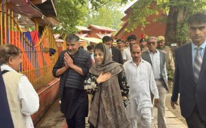 J&K incomplete without Kashmiri Pandits: Mehbooba Mufti at Kheer Bhawani temple