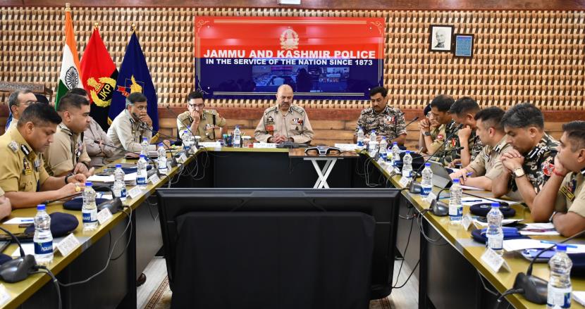J&K DGP chairs review meeting for Amarnath Yatra