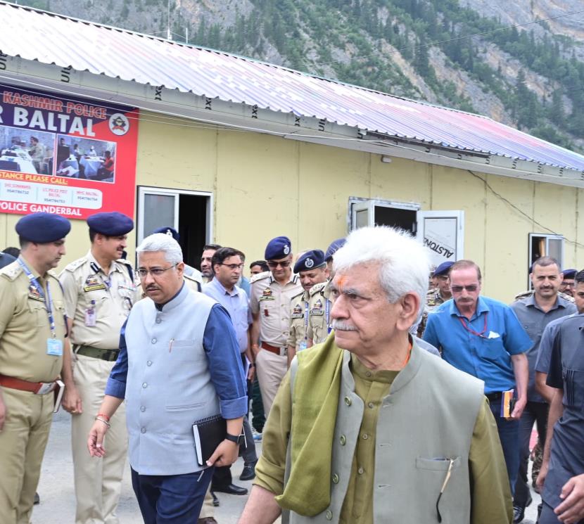 Lieutenant Governor visits Baltal, reviews preparedness ahead of Shri Amarnath Ji Yatra