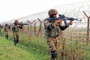 Pak guide held on LoC with Rs 20,000 cash
