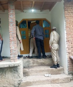 J&K Police Searches Underway At 10 Locations In Kashmir