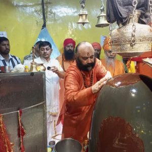 Lord Shiva’s holy mace taken to Shankaracharya temple as part of Amarnath Yatra